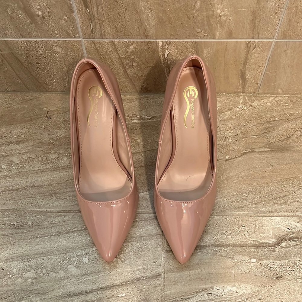 Nude patent shoes